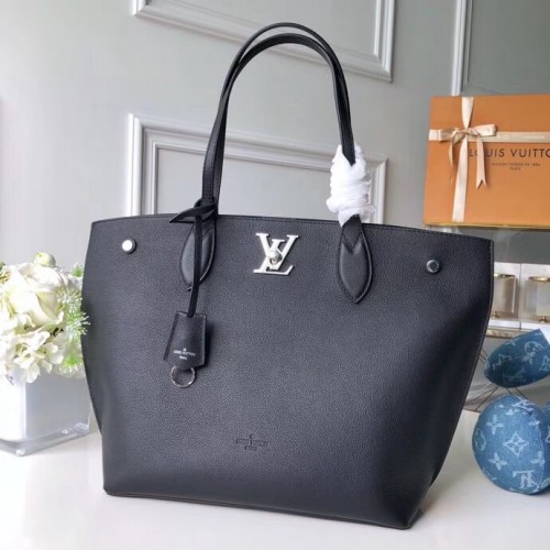 Louis Vuitton Bag 110